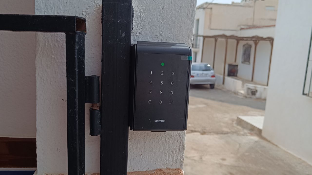 servicio cerrajero 24 horas para instalación de sistemas de seguridad